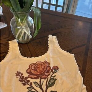 Floral Embroidered Tank Top